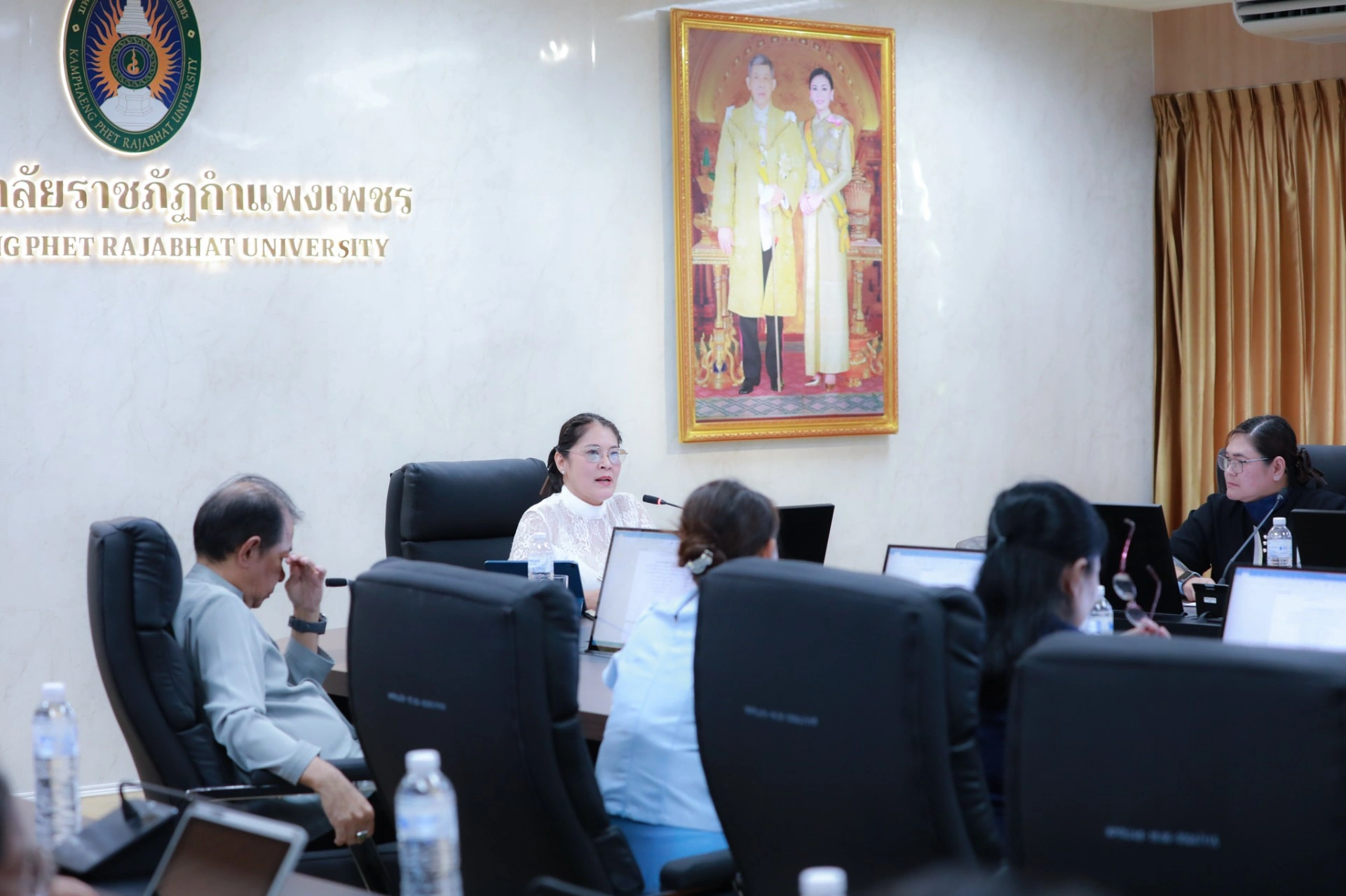 มรภ.กำแพงเพชร ประชุมเตรียมความพร้อมต้อนรับ ศ.ดร.ยศชนัน วงศ์สวัสดิ์ รองนายกรัฐมนตรีและรัฐมนตรีว่าการกระทรวงการอุดมศึกษา วิทยาศาสตร์ วิจัยและนวัตกรรม