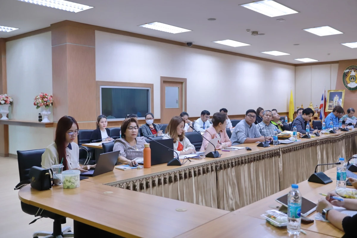  ประชุมพิจารณาข้อเสนอโครงการตามยุทธศาสตร์ ปีงบประมาณ 2569วันที่ 8 มกราคม 2568 ที่ห้องประชุมรวงผึ้ง ชั้น 8 อาคารเรียนรวมและอำนวยการ มหาวิทยาลัยราชภัฏกำแพงเพชร โดยกองนโยบายและแผน สำนักงานอธิการบดี จัดการประชุม