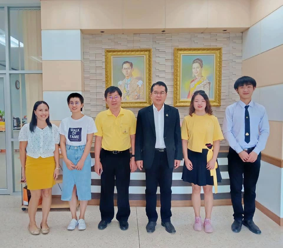 welcomed Chinese students from Kunming University, China