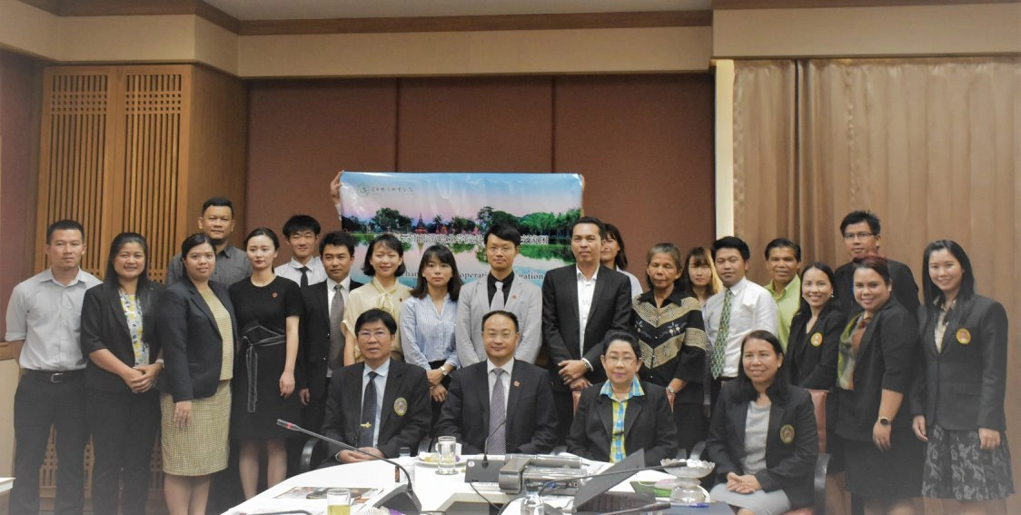 Welcoming delegations from Yunnan Tourism Vocational College